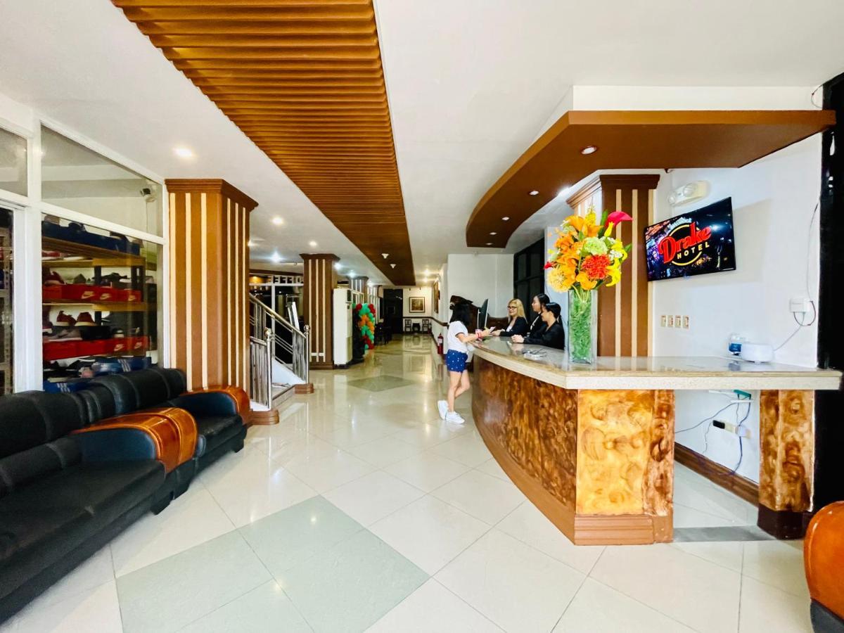 Drake Hotel Angeles City Экстерьер фото
