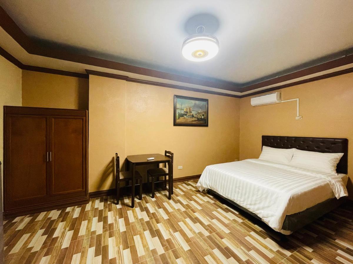 Drake Hotel Angeles City Экстерьер фото